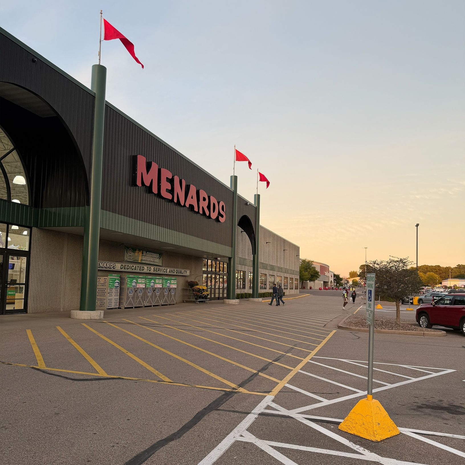 the Menards store building in Eau Claire, WI